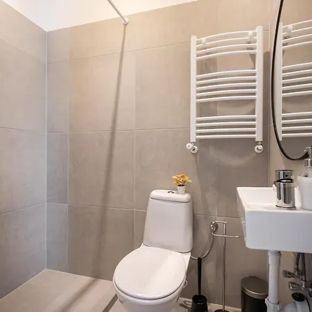 Apartment Empire Echo 2-bdr